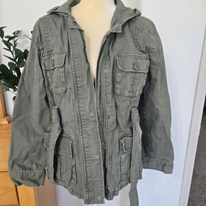 Women's Utility Jacket in Olive Green